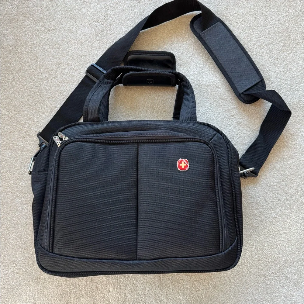 Brand New SwissGear Black Shoulder Bag